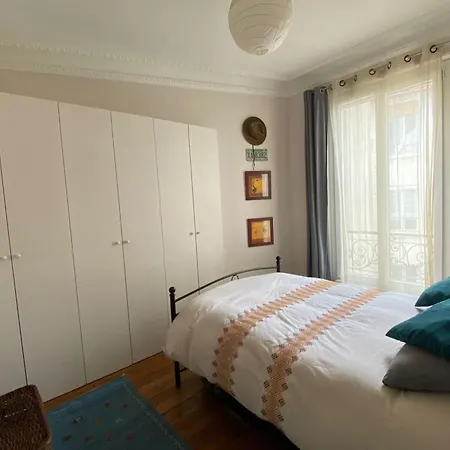 Cozy And Practical Cocoon Full Of Charm Apartment